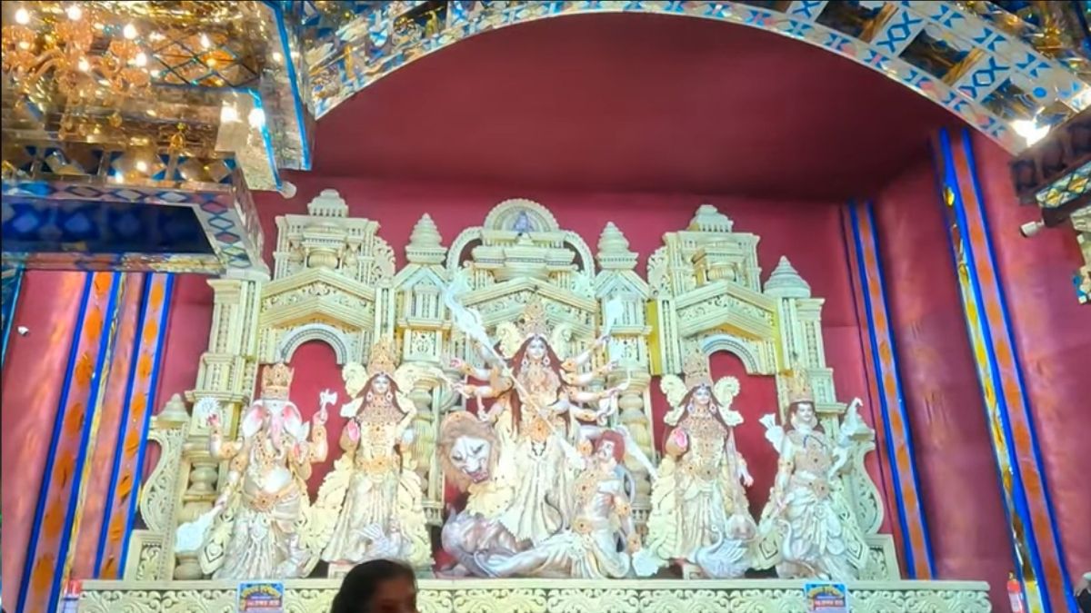 durga-puja-2023-pandal-hopping-top-pandals-in-north-and-central-kolkata-which-will-bowl-you-over